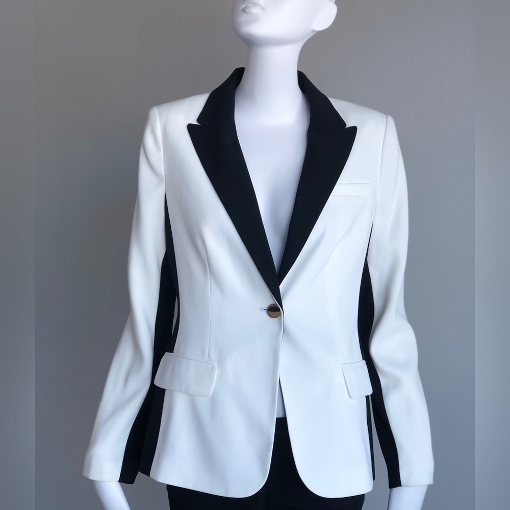 Ivory white/Black Trim Ivanka Trump Jacket